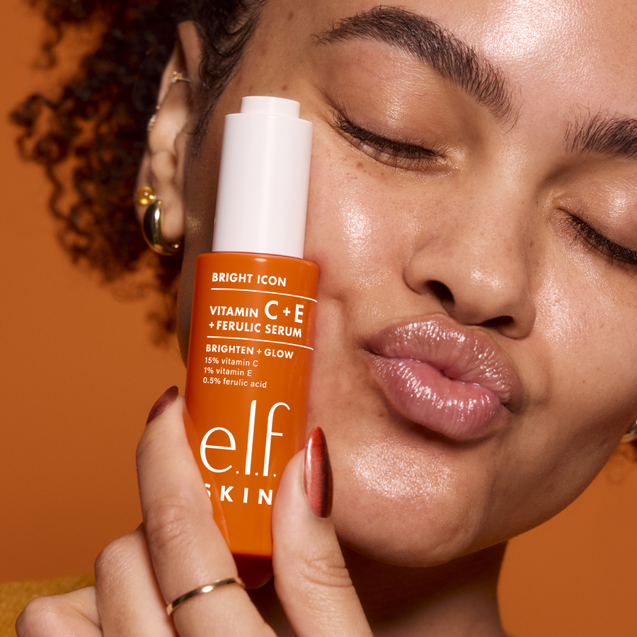 Model Using Vitamin C Brightening Face Serum
