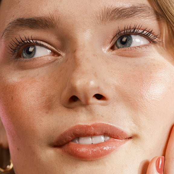 Astrid wears 1 Fair Neutral